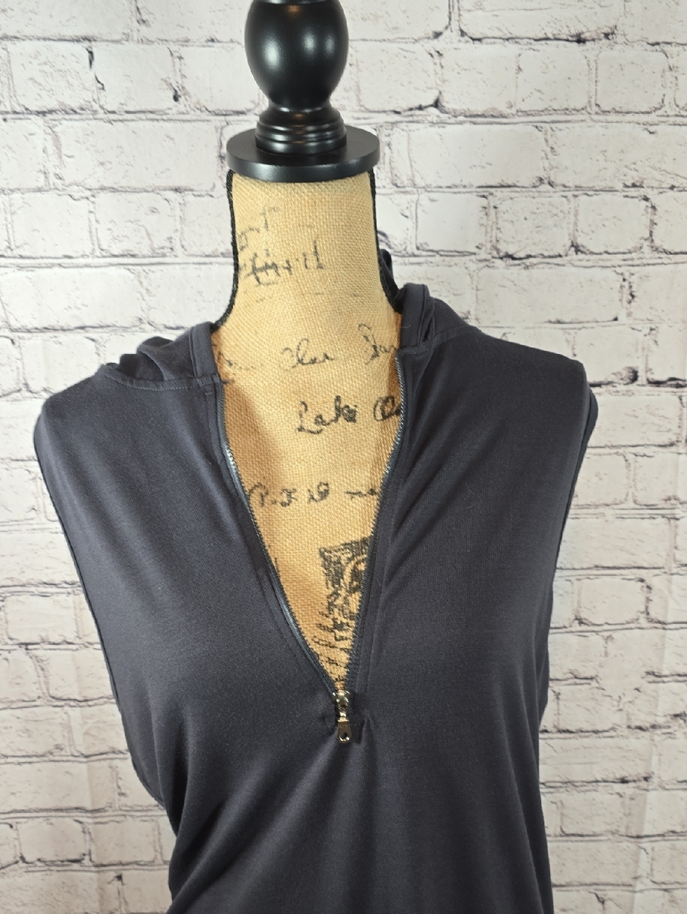 VENUS Gray Sleeveless Hoodie Swim Coverup with Front Zip Size M - Picture 3 of 15